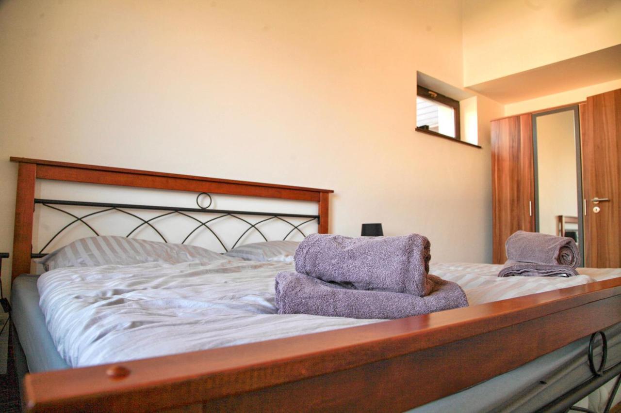 Apartment Vila Aston Велика Ломниця Екстер'єр фото